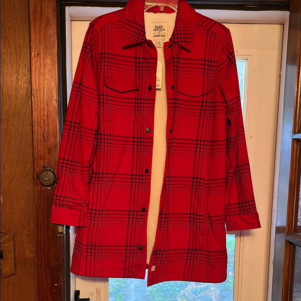 Lands End Blake Shelton Red Plaid Sherpa lined Women's Jacket